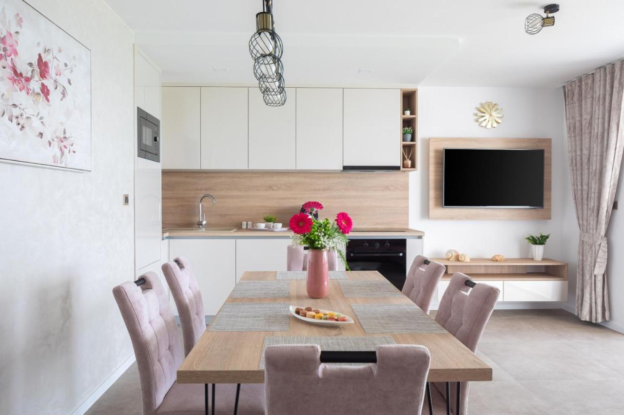 Luxury Apartment Sea Пакоштане Екстер'єр фото