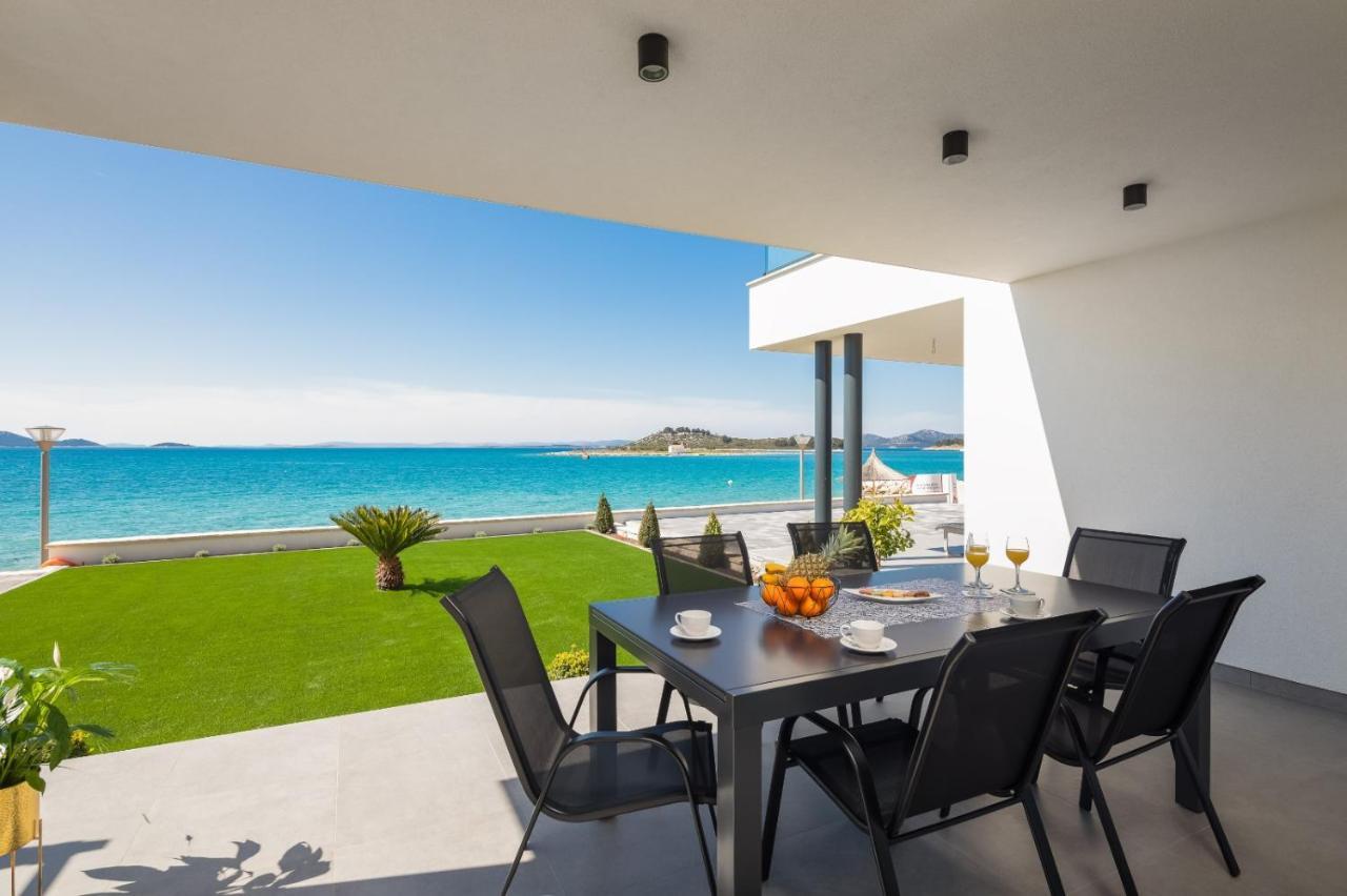 Luxury Apartment Sea Пакоштане Екстер'єр фото