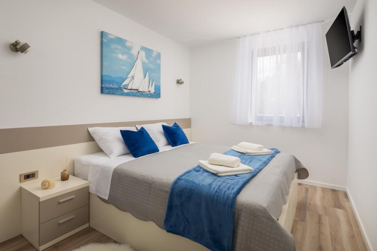 Luxury Apartment Sea Пакоштане Екстер'єр фото